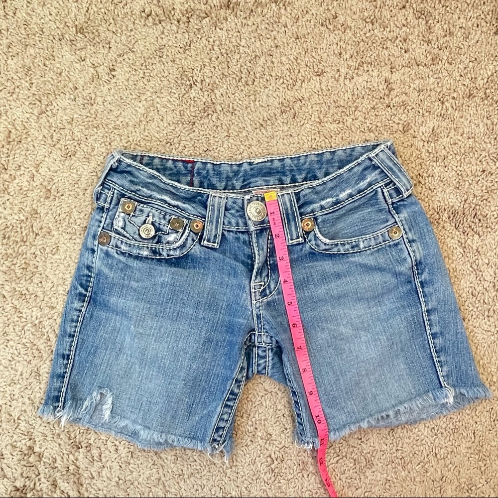 True Religion Y2K Joey Low Rise Cut Off Flap Pocket Denim Shorts Size 24 - Picture 11 of 16